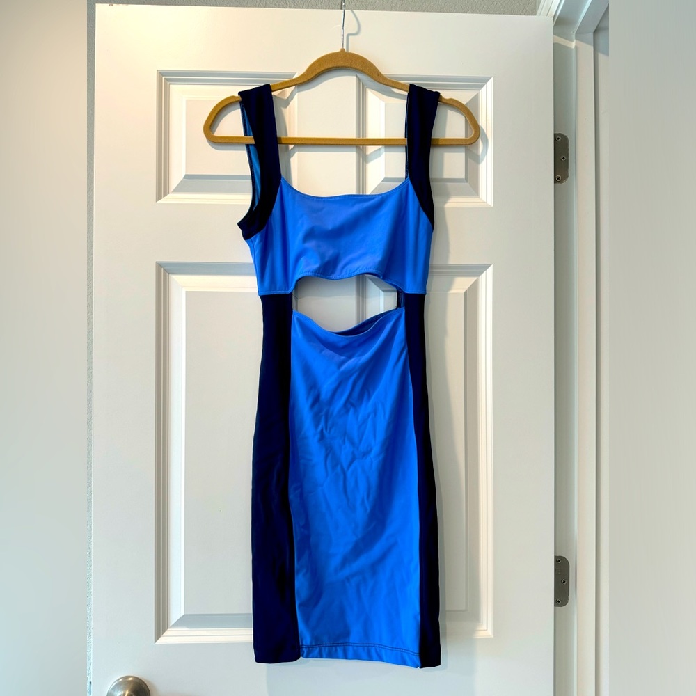 Gorgeous Boulee keyhole dress